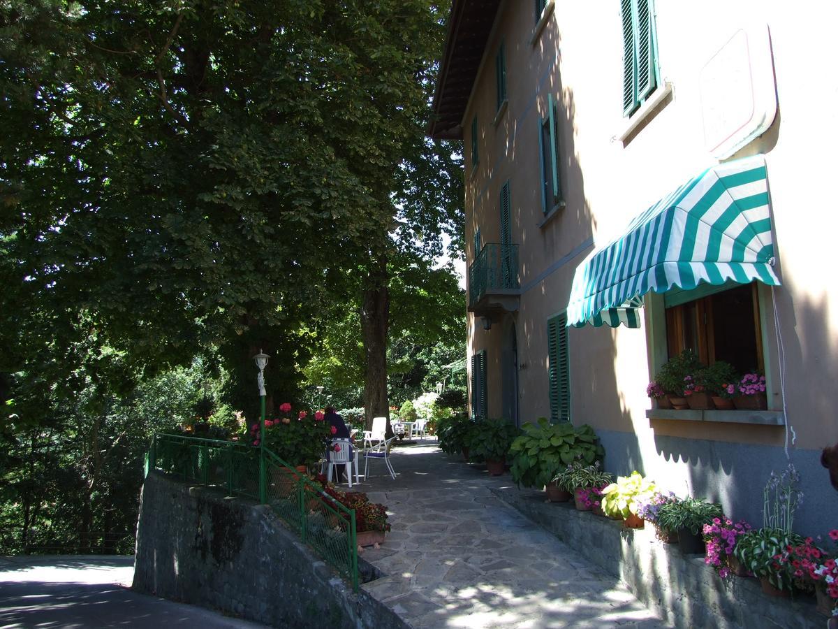 Hotel Villa Patrizia กูติญาโน ภายนอก รูปภาพ