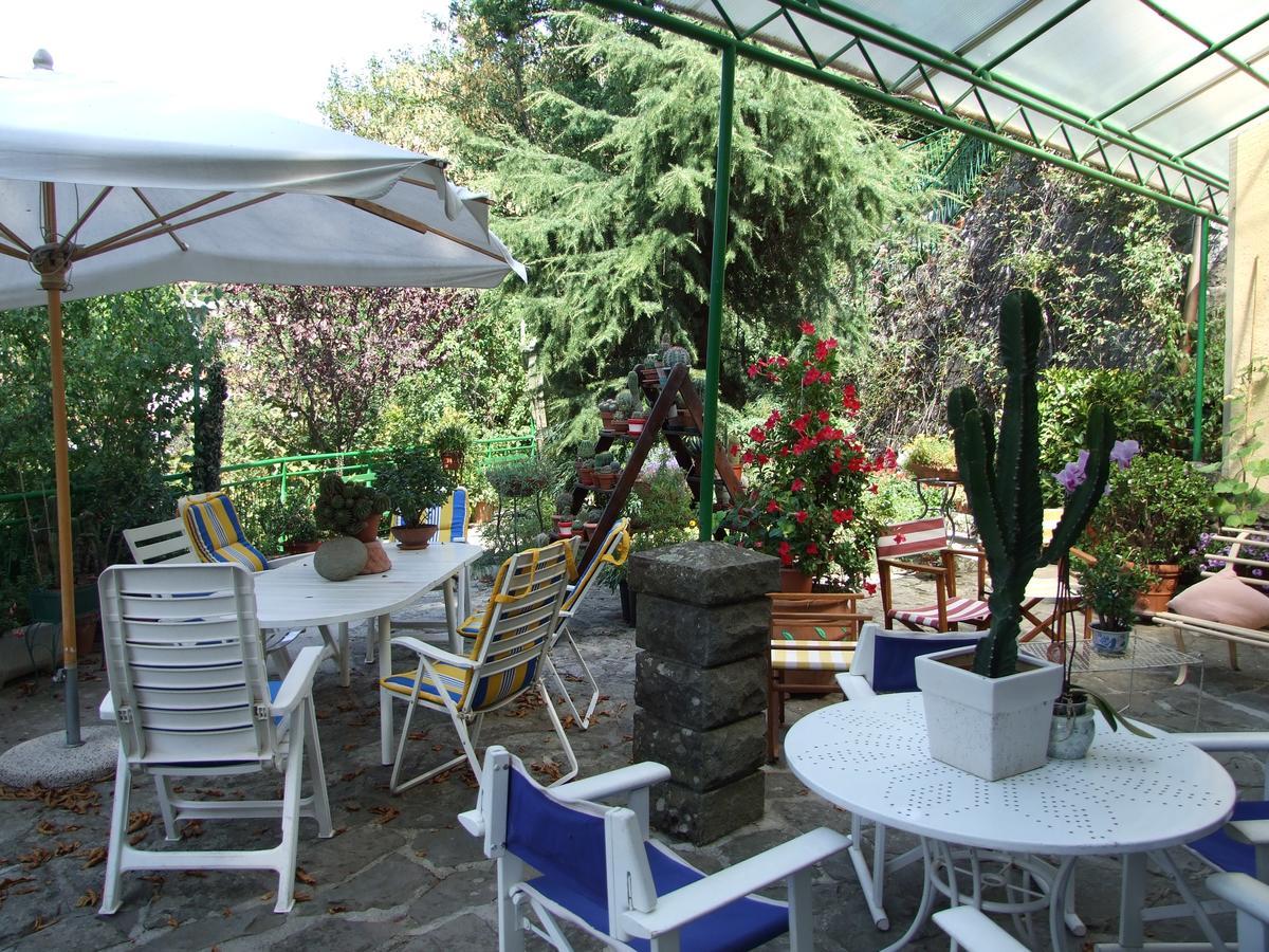 Hotel Villa Patrizia กูติญาโน ภายนอก รูปภาพ