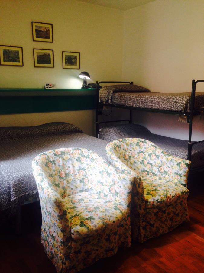 Hotel Villa Patrizia กูติญาโน ภายนอก รูปภาพ